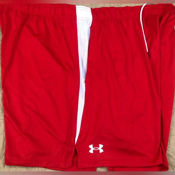 NEW..MEN 4XL UNDER ARMOUR TECH VENT 6” INSEAM SHORTS.. - Picture 6 of 8